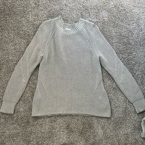 Gap women’s sweater